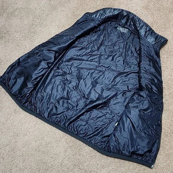 Vineyard Vines Martha Vineyard Black Puffer Vest Jacket Men's Size S Small - Picture 9 of 12